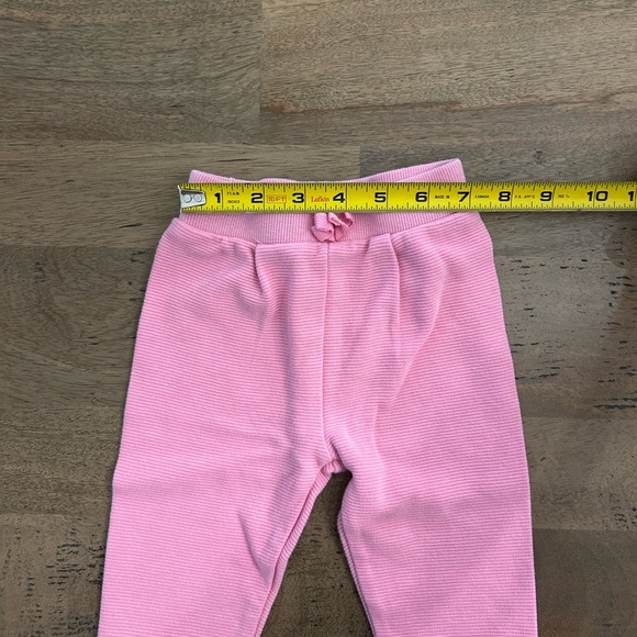 Disney Infant Matching Set NWOT Size 9M - Picture 4 of 8